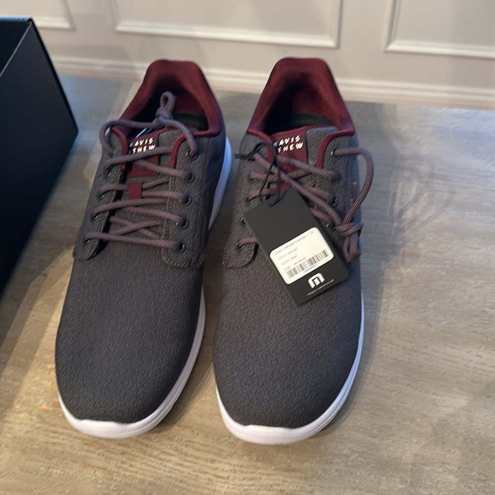 NWT Travis Mathew golf shoes The Daily II Woven size 12 Heather grey pinstripe